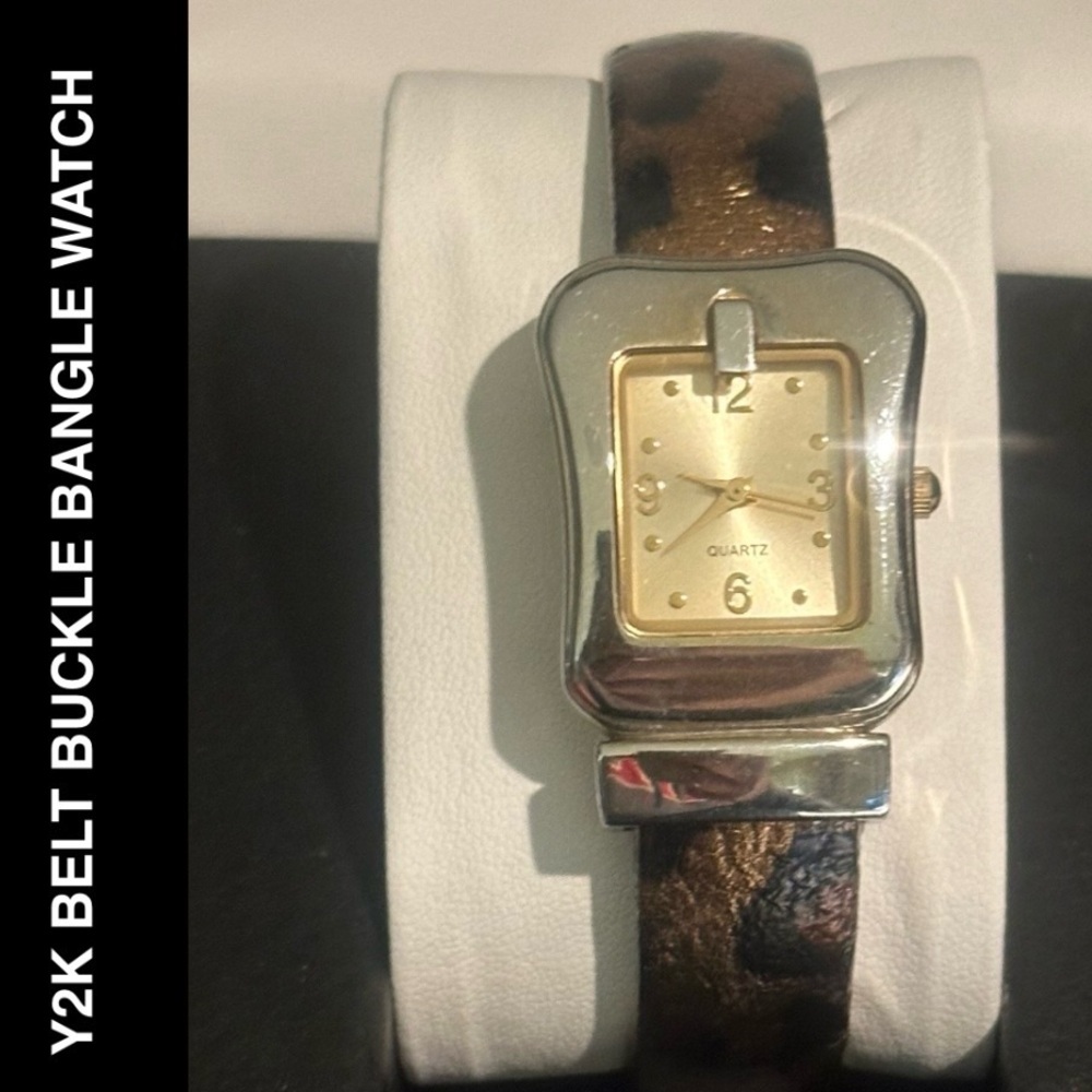 Vintage Y2K "Belt Buckle" Bangle Watch – Animal Print/Leopard/Cheetah